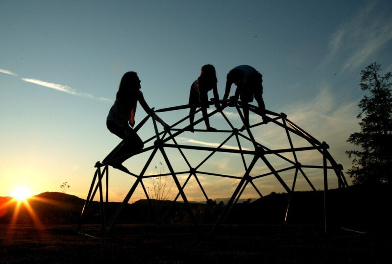 LIFETIME 101301 Climbing playground Dome